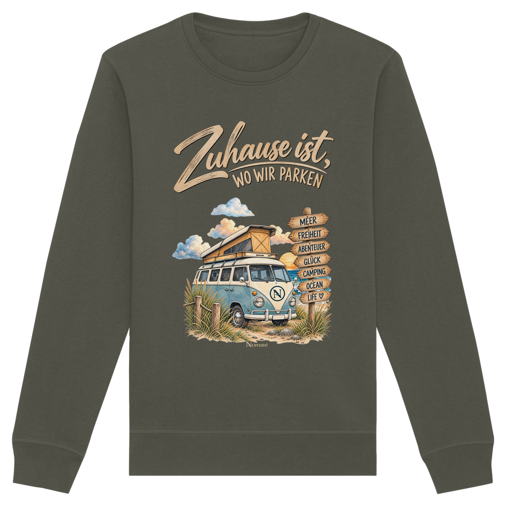 Khaki Bio-Unisex-Sweatshirt mit Zuhause-ist-wo-wir-parken-Frontprint als Clean Mockup